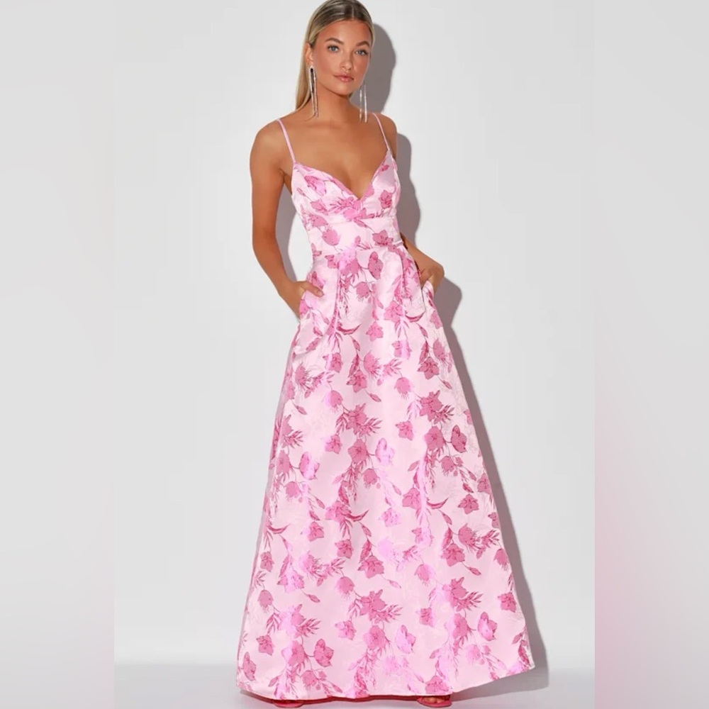 Lulus With Passion Pink Floral Print Jacquard Sleeveless Maxi Dress. NWT - Picture 2 of 4